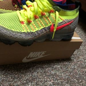 nike air vapormax flyknit 2 random